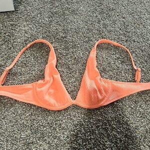 Hollister peach colored xxsmall bikini top